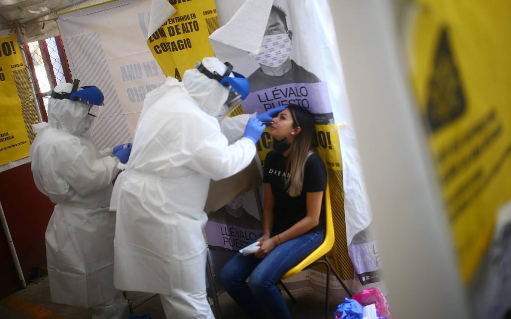 Más de 7 mil trabajadores de la salud han muerto a causa de Covid-19; 1,320 en México