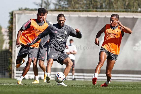 Una imagen del entrenamiento de la plantilla del Real Madrid, este martes