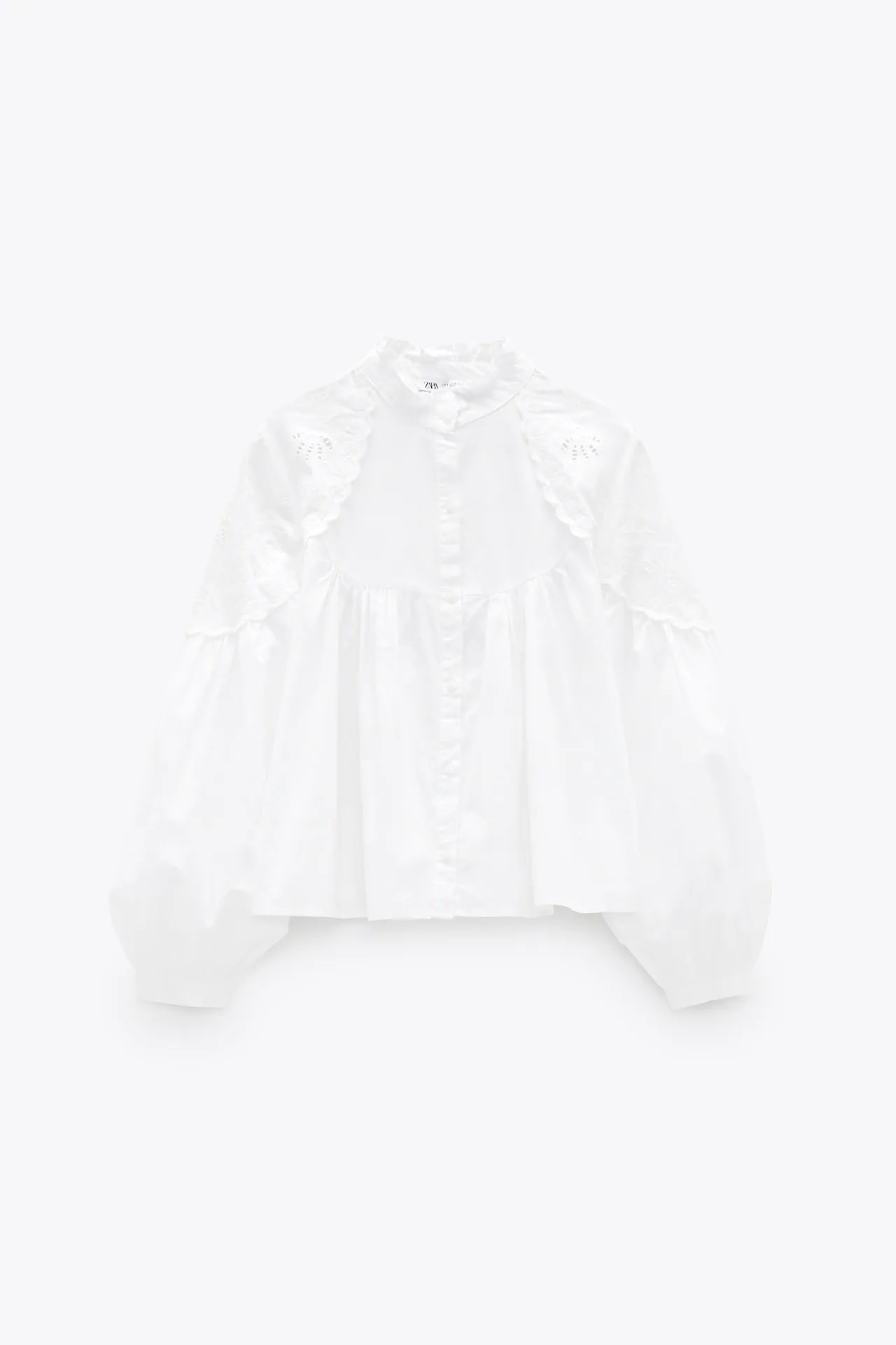 Estas son las camisas blancas de Zara que enamorarían a la princesa Grace Kelly