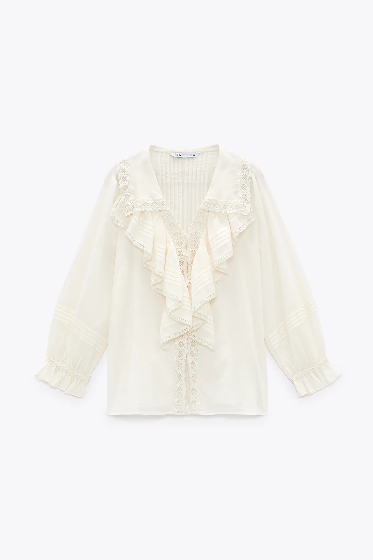 Estas son las camisas blancas de Zara que enamorarían a la princesa Grace Kelly