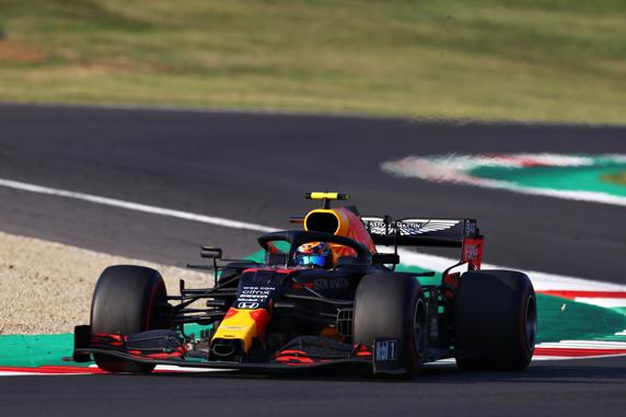 Albon se la juega en las próximas carreras