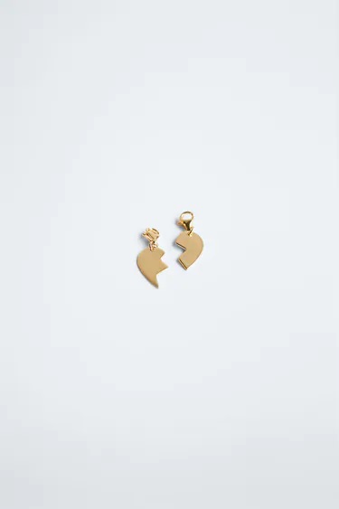 Zara: Bate récords de ventas con estos charms de la buena suerte coleccionables