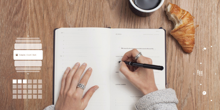 TouchWood coloca interfaces versátiles y discretas dentro de su escritorio, mesa y paredes