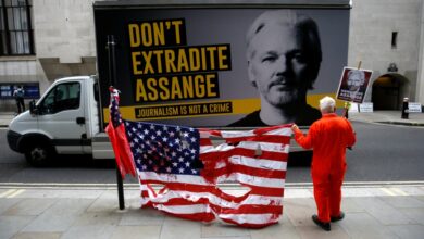 Trump ofrece indulto a Assange si revela fuente de los documentos de la convención demócrata