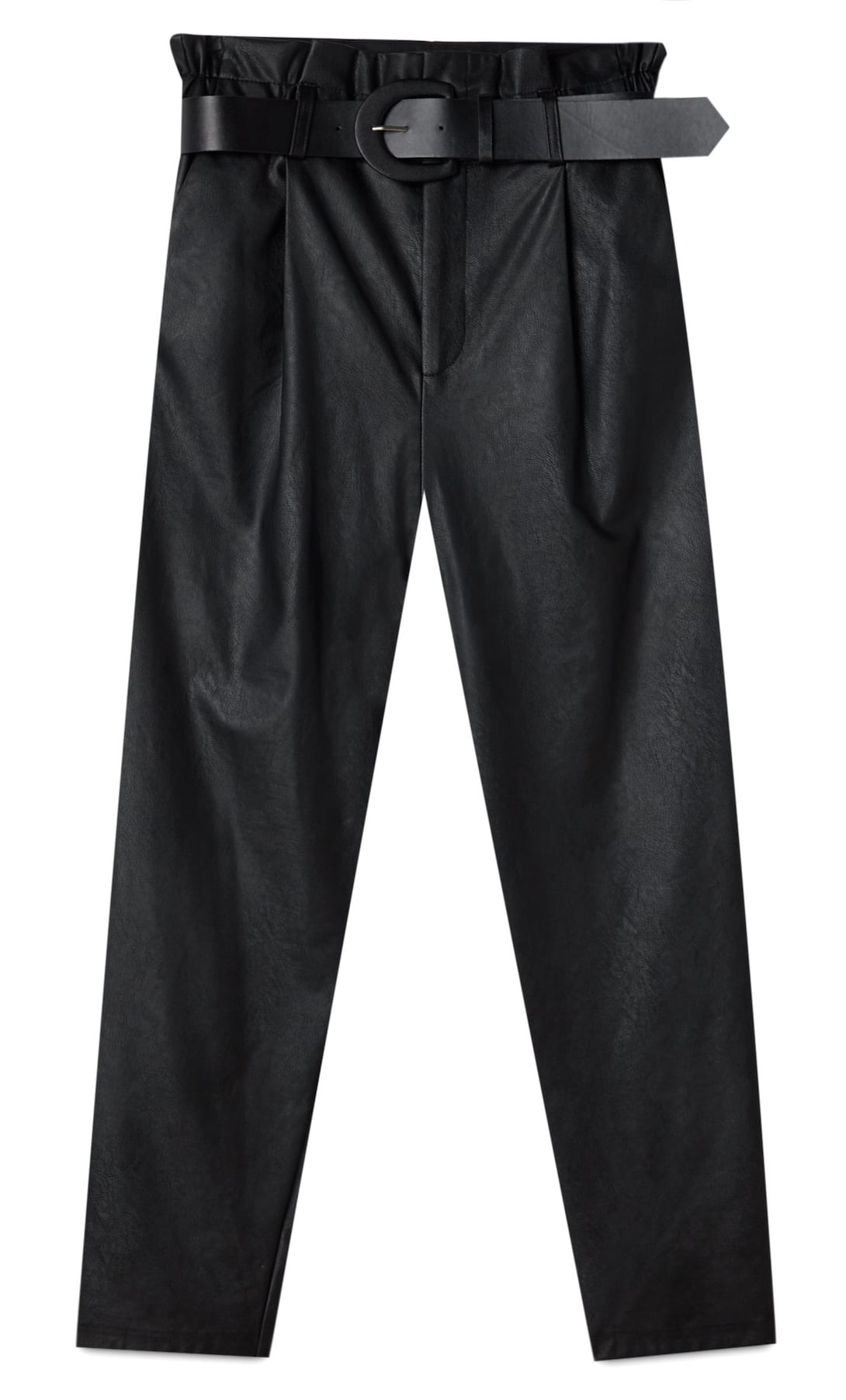 Estas son las prendas de Stradivarius de efecto piel o cuero que triunfarán esta temporada