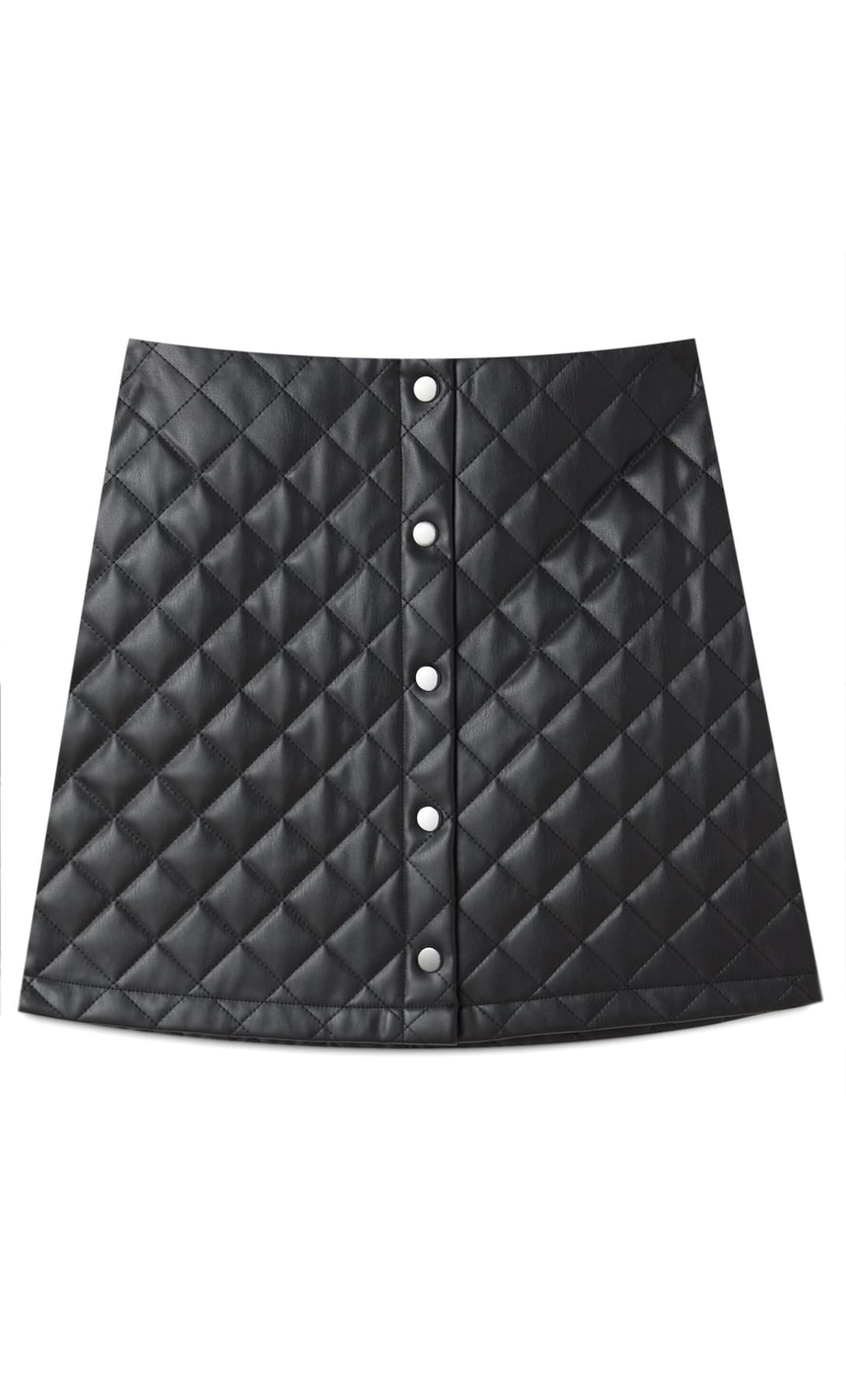 Estas son las prendas de Stradivarius de efecto piel o cuero que triunfarán esta temporada