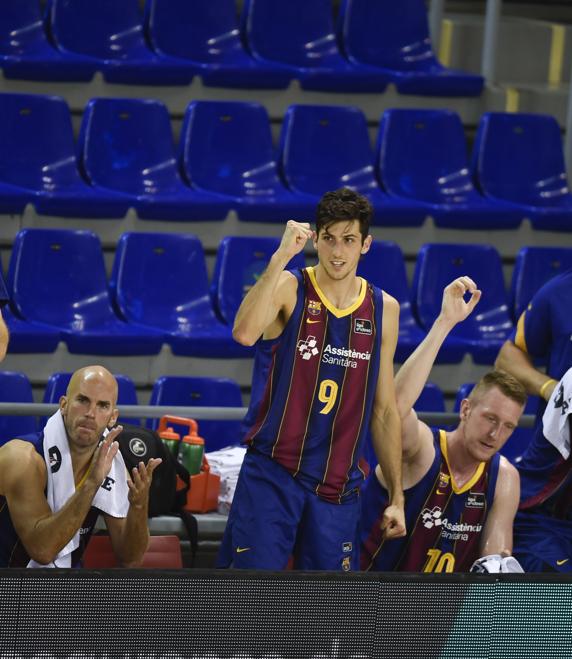 El banquillo del Barça celebrando. FOTO: MANEL MONTILLA