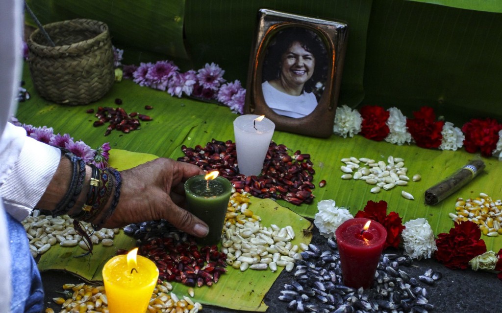 Berta Cáceres, oposición bielorrusa y activistas LGTBI polacos, principales candidatos al Premio Sájarov