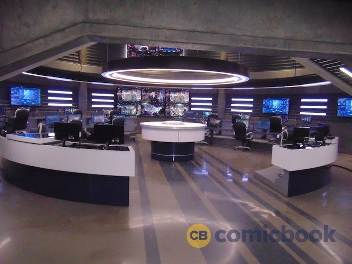 Supergirl-DEO Supergirl-DEO