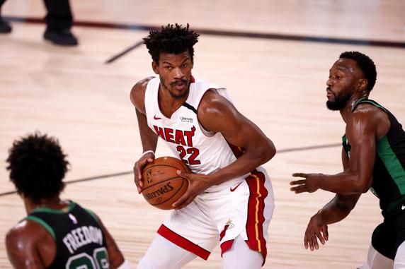 Jimmy Butler, líder sin estridencias de estos Miami Heat basados en una idea de juego eminentemente colectiva.