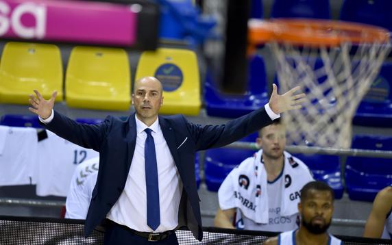 Joan Peñarroya, entrenador del San Pablo Burgos.