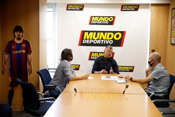 Respondiendo a las preguntas de nuestros redactores.