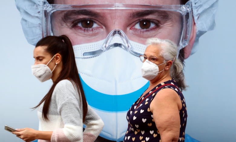 Autoridades de la UE advierten de posible ‘doble pandemia’ de Covid-19 y gripe