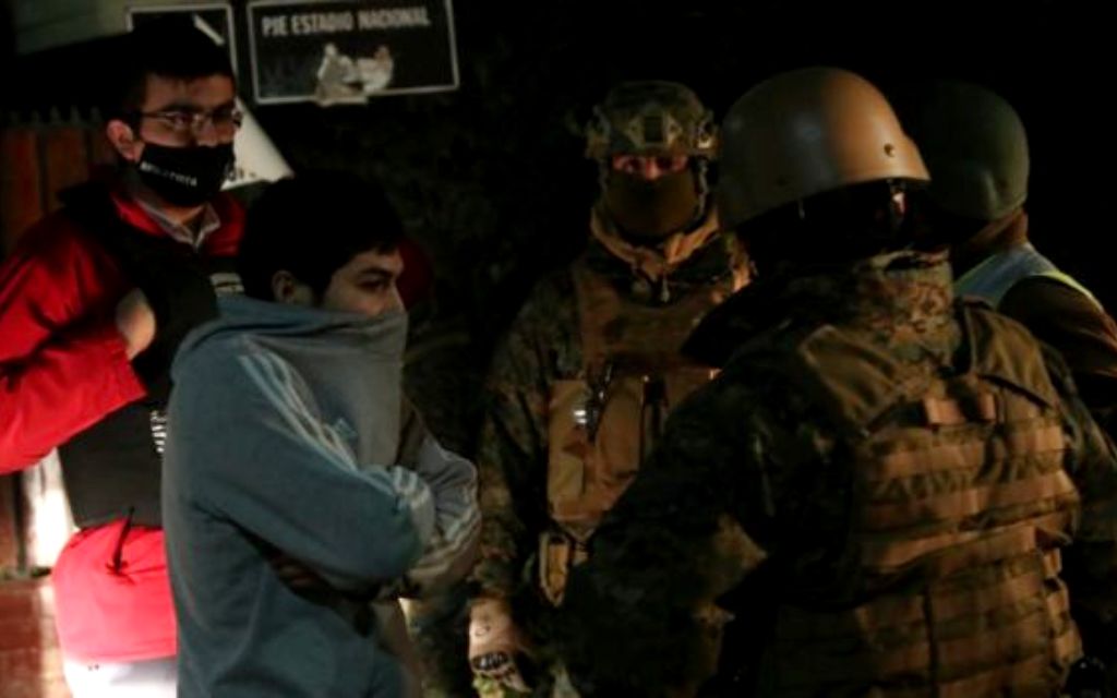 Durante Fiestas Patrias, policía chilena podría irrumpir en casas que excedan límites de reunión