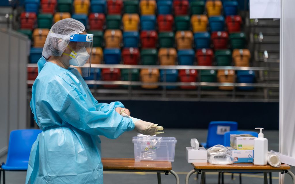 EU aplicará millones de pruebas de Covid-19 para respaldar reapertura de escuelas