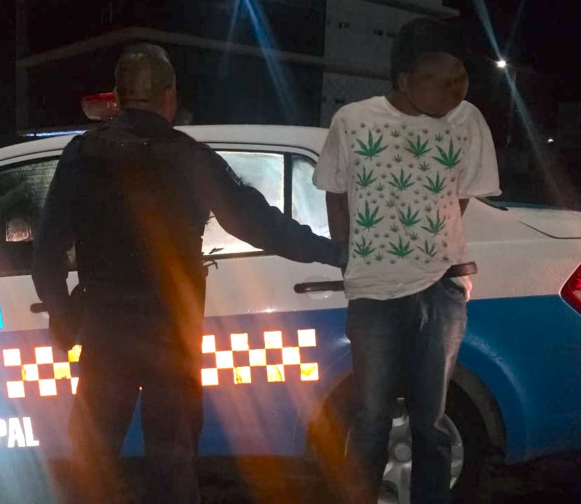 Ebrio agrede a golpes a su esposa, detienen a sujeto en El Mirador, San Juan del Río