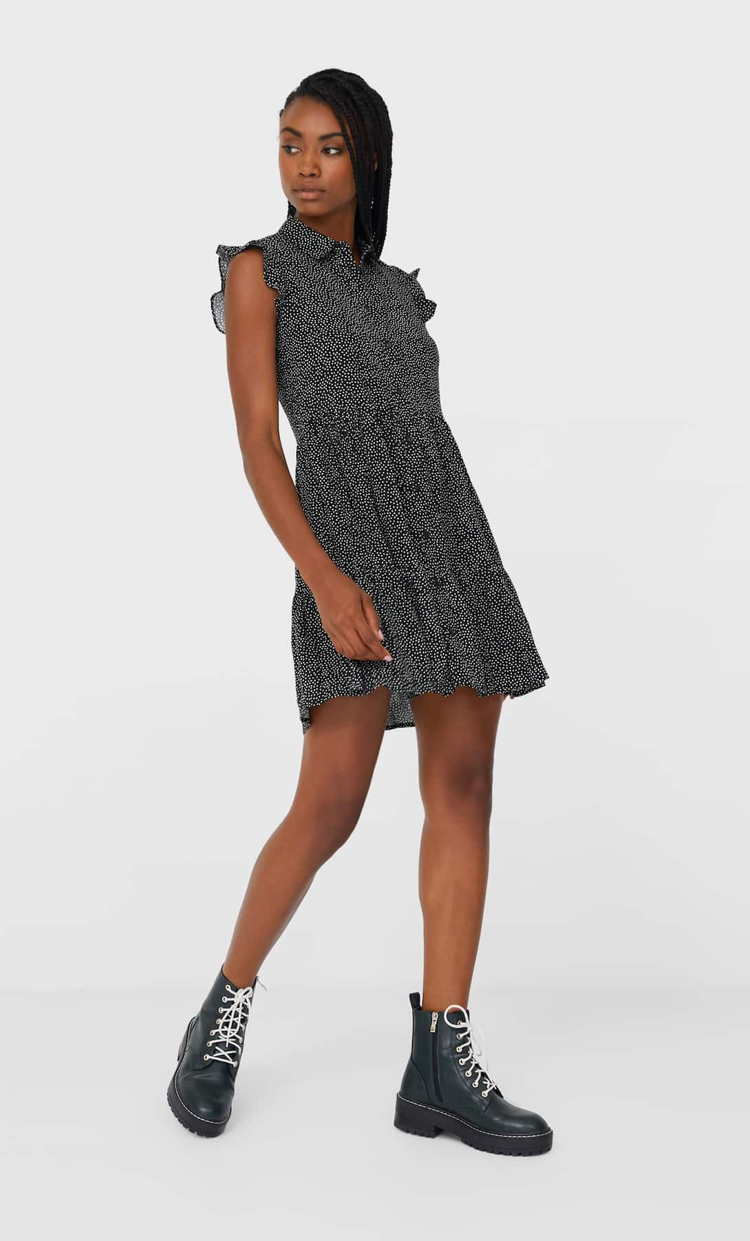 Estos son los botines militares verdes de Stradivarius que quedan bien con todo