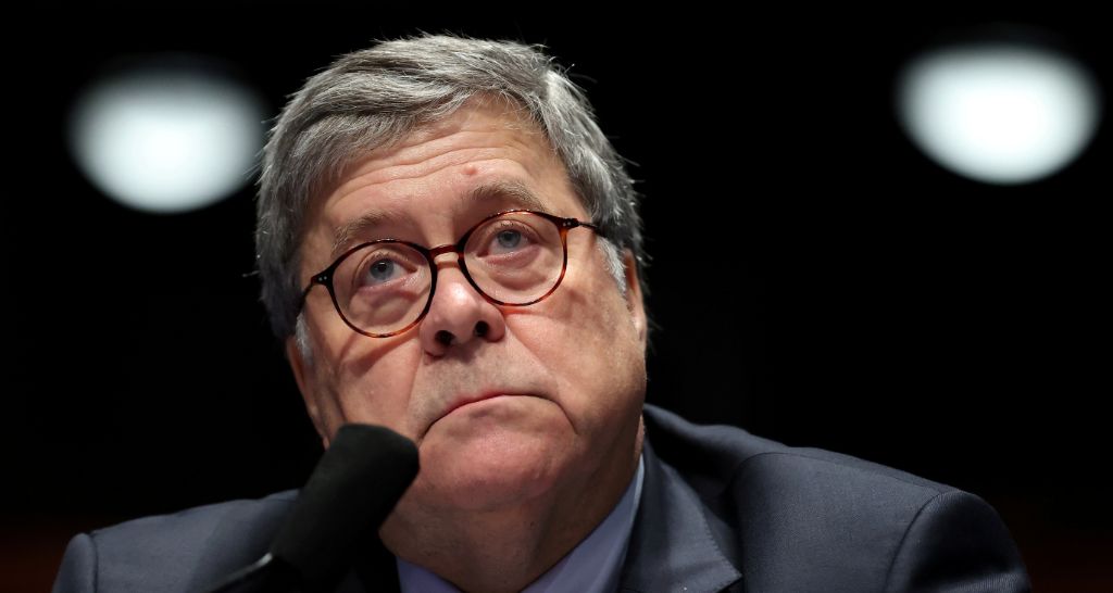 Fiscal general de EU apoya decisión de defender a Trump en demanda por difamación