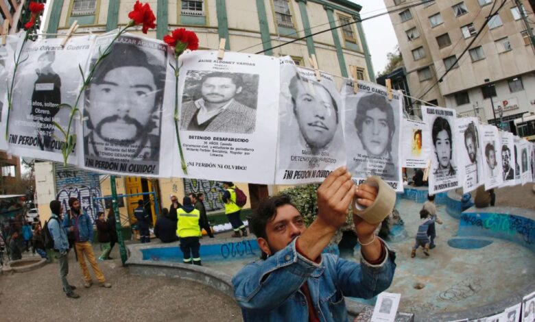 Gobierno chileno indemnizará a mujer detenida y torturada durante dictadura de Pinochet