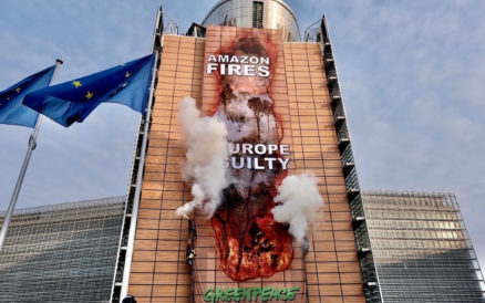 Greenpeace denuncia destrucción de la Amazonia con ‘incendio simulado’