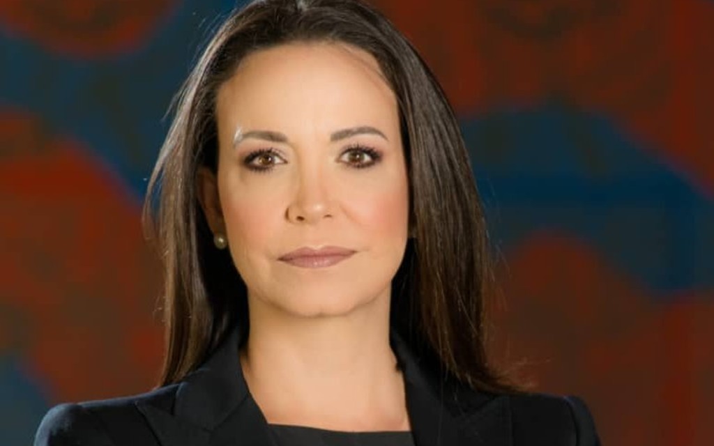 Henrique Capriles “está con el régimen de Maduro”, señala opositora María Corina Machado