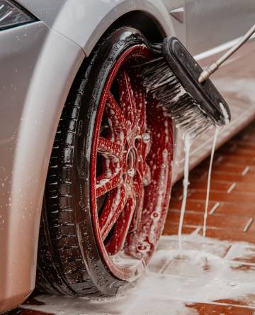 Todo lo que necesitas para eliminar la suciedad del coche y dejarlo tan limpio como el primer día