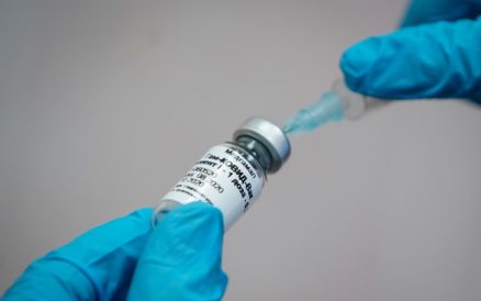 Países latinoamericanos piden extender plazo para unirse a programa COVAX