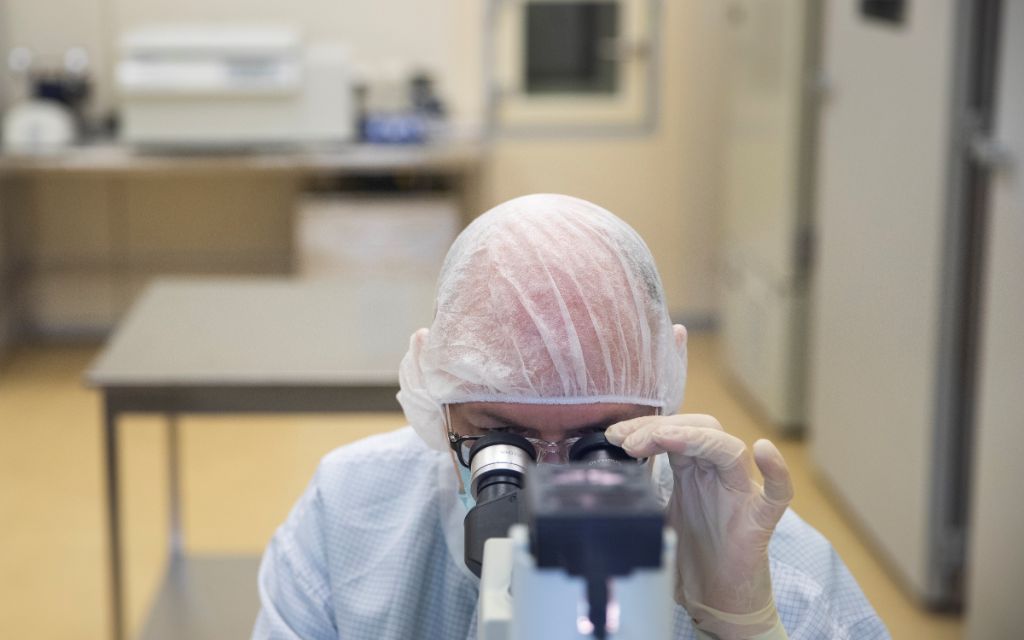 Podrían llevarse varios intentos para encontrar la vacuna correcta contra Covid-19: OPS