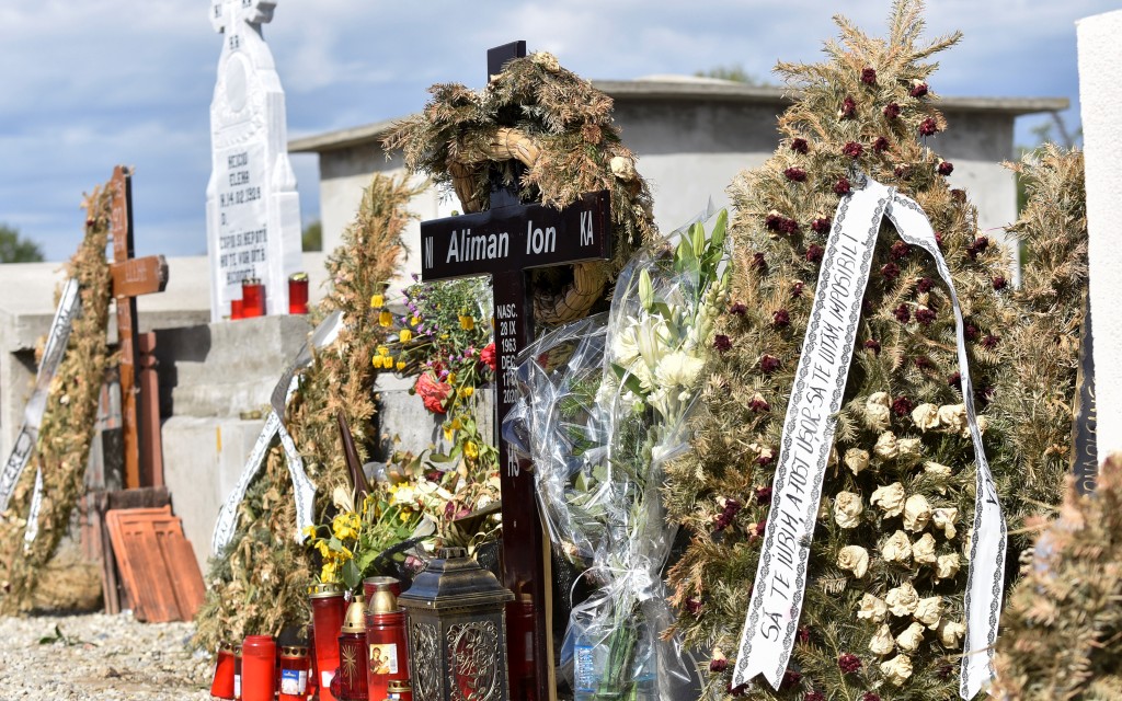 Pueblo rumano reelige de forma aplastante a alcalde fallecido por Covid