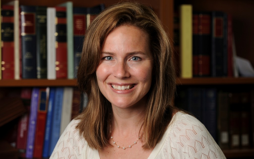 Trump planea proponer a jueza Amy Coney Barrett para Corte Suprema de EU