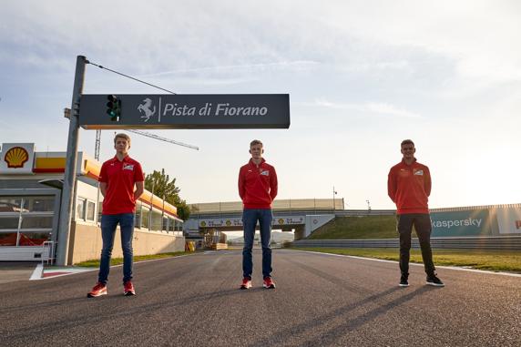 Mick Schumacher, Ilott y Shwartzman buscan un hueco en la F1, aunque el ruso tiene menos opciones