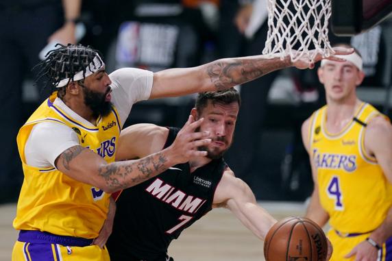 Sin Dragic ni Adebayo, desaparece la creación de juego.