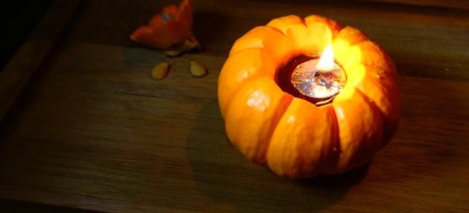 Es Thanksgivukkah: haz unas mini lámparas de aceite de oliva de calabaza