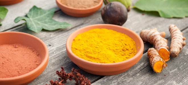 polvos naturales para tintes, incluida la cúrcuma y otros