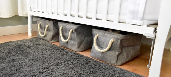 contenedores de almacenamiento de organización de lona debajo de una cama