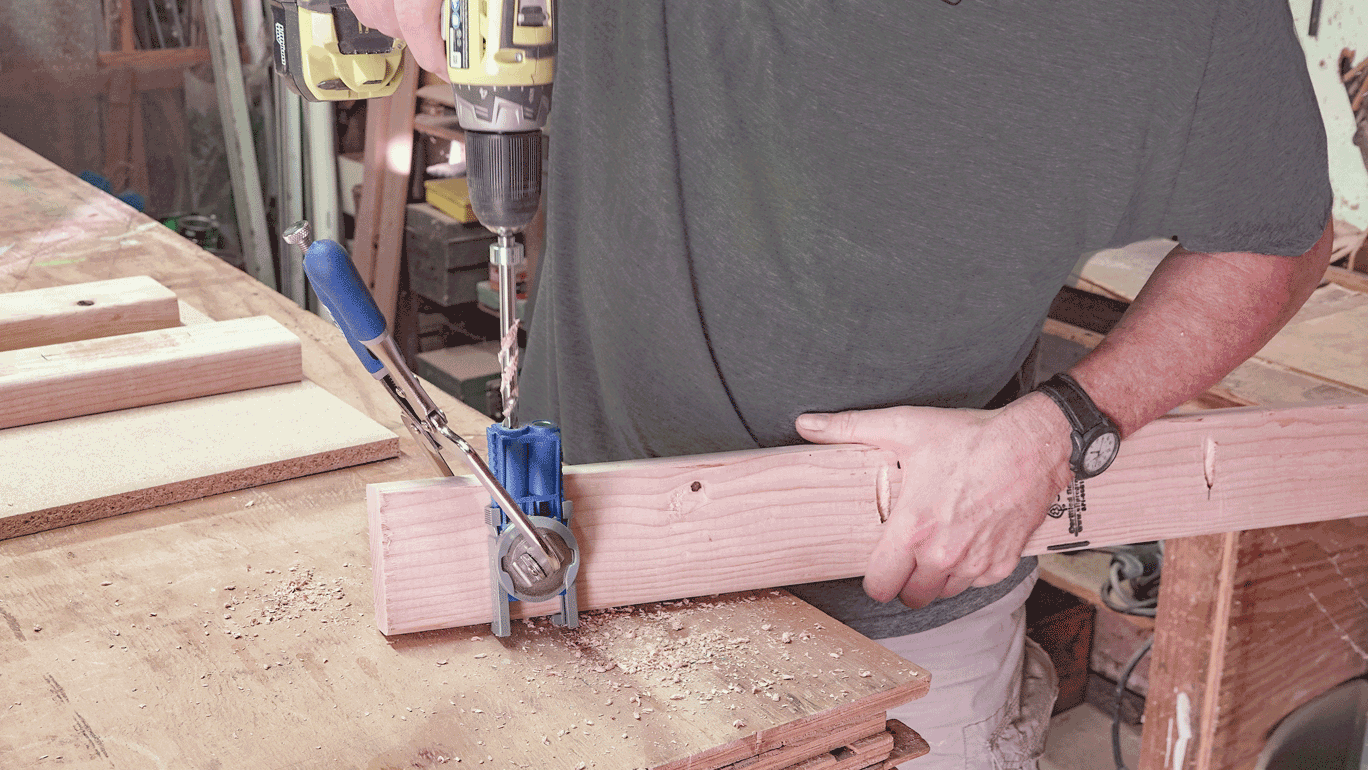 Kreg Jig R3 sobre montante de madera