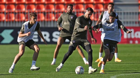 'Vitolo' durante el entrenamiento
