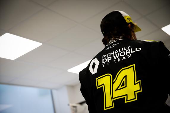 Fernando Alonso, cada vez más ilusionado con el Renault de 2021