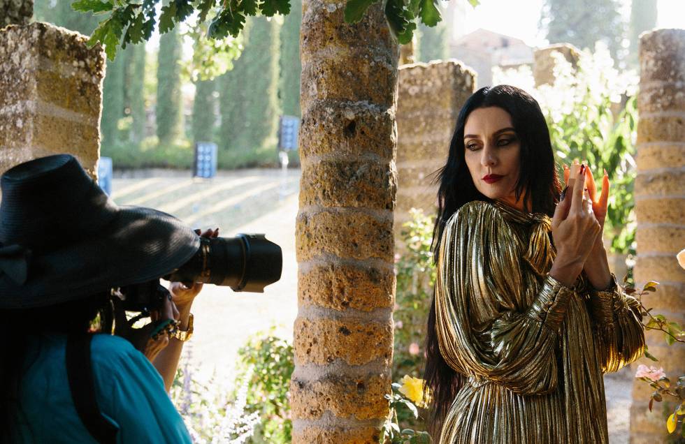 Susie Cave, en La Scarzuola, Montegabbione (Terni), Italia, donde se realizó el rodaje de la campaña de Gucci Bloom.