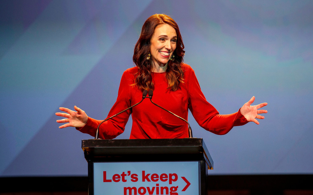 Jacinda Ardern consigue victoria aplastante en elecciones de Nueva Zelanda