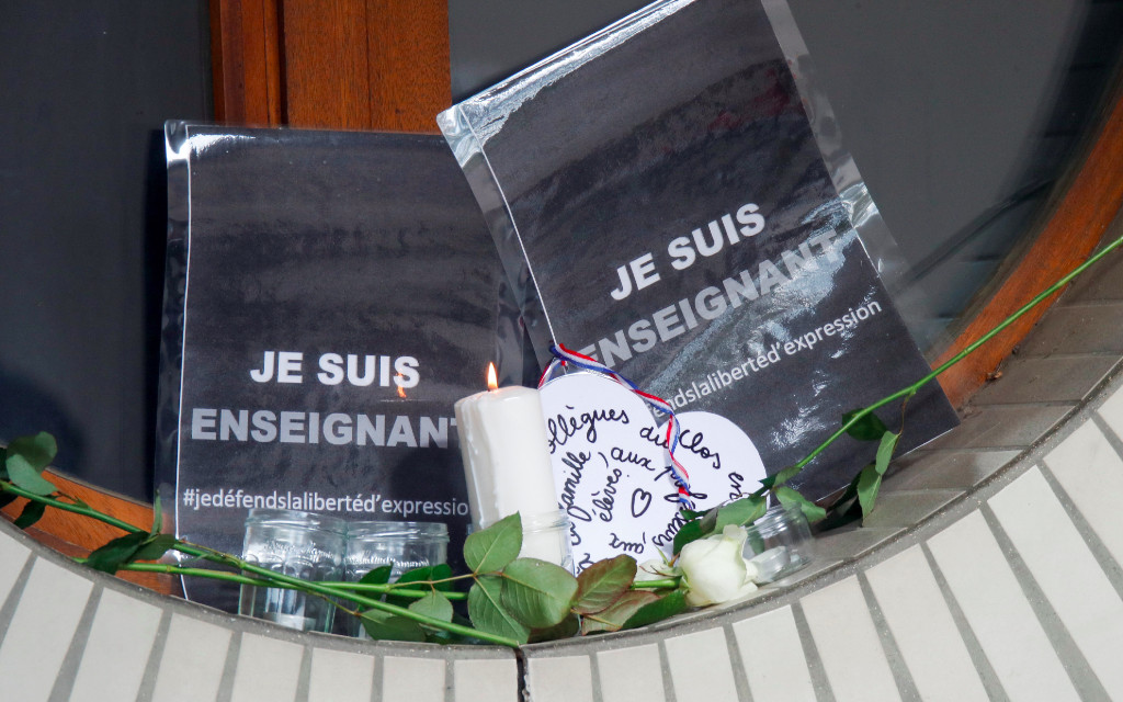 Arrestan a 9 tras decapitación de profesor en Francia; Macron lo califica de terrorismo | Video