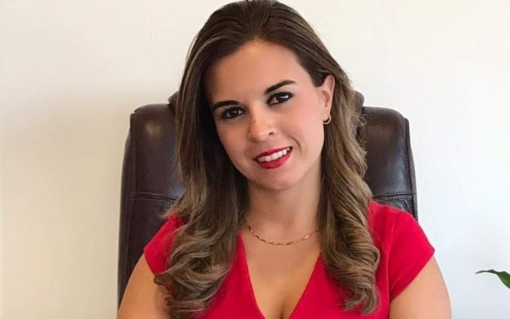 Morelos: acusada de beneficiar a familiares, funcionaria pide apoyo por presunta violencia de género | Video