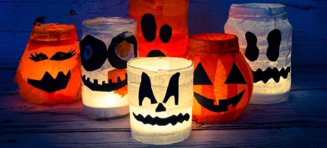 Cómo hacer tarros de cristal decorativos para Halloween