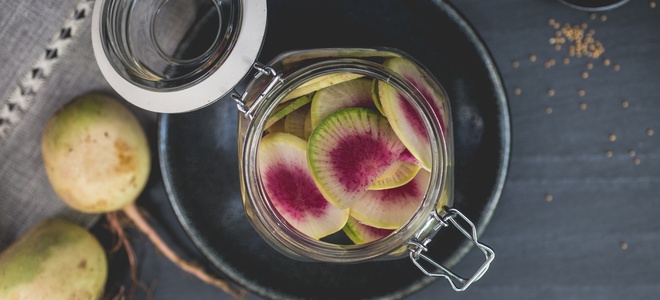 Conservas caseras: preparación de alimentos fermentados y en escabeche