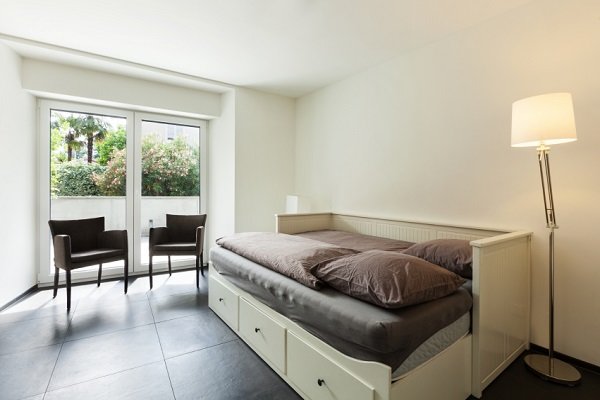 cama de almacenamiento con cajones