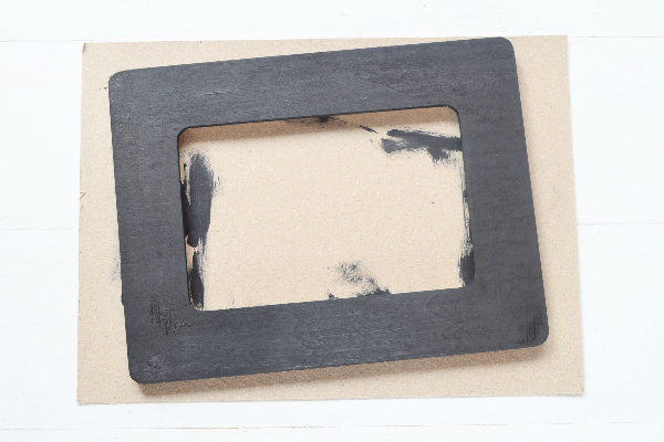 marco de madera pintada