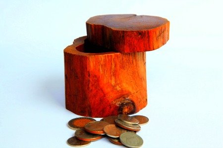 Consejos de organización para espacios pequeños, caja secreta, monedas, banco, dinero