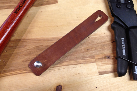 puño de cuero acabado