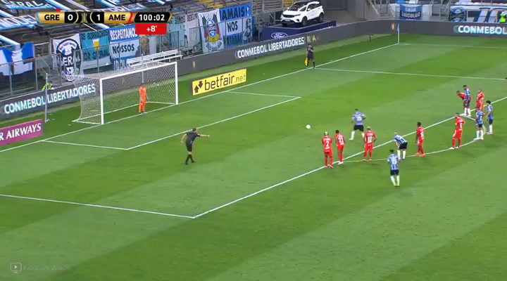 El extravagante penalti de Diego Souza en el Gremio - América de Copa Libertadores El extravagante penalti de Diego Souza en el Gremio - América de Copa Libertadores