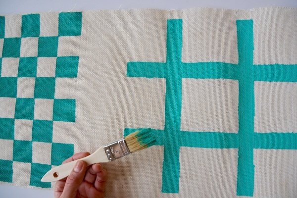 pintar en la alfombra del juego